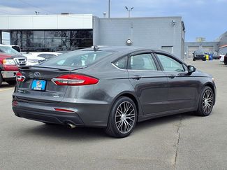 Used 2019 Ford Fusion SE video 2