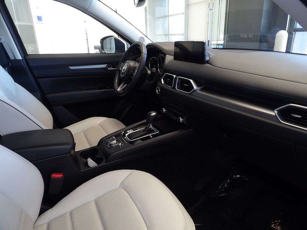 Certified 2024 MAZDA CX-5 AWD 2.5 S w/ Preferred Package image 12