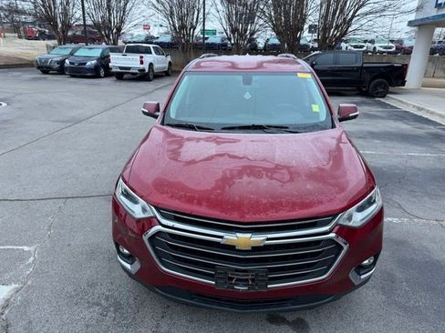 Used 2021 Chevrolet Traverse LT image 10