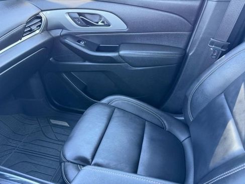 Used 2023 Chevrolet Traverse LT w/ LPO, Floor Liner Package AWD/4WD image 21