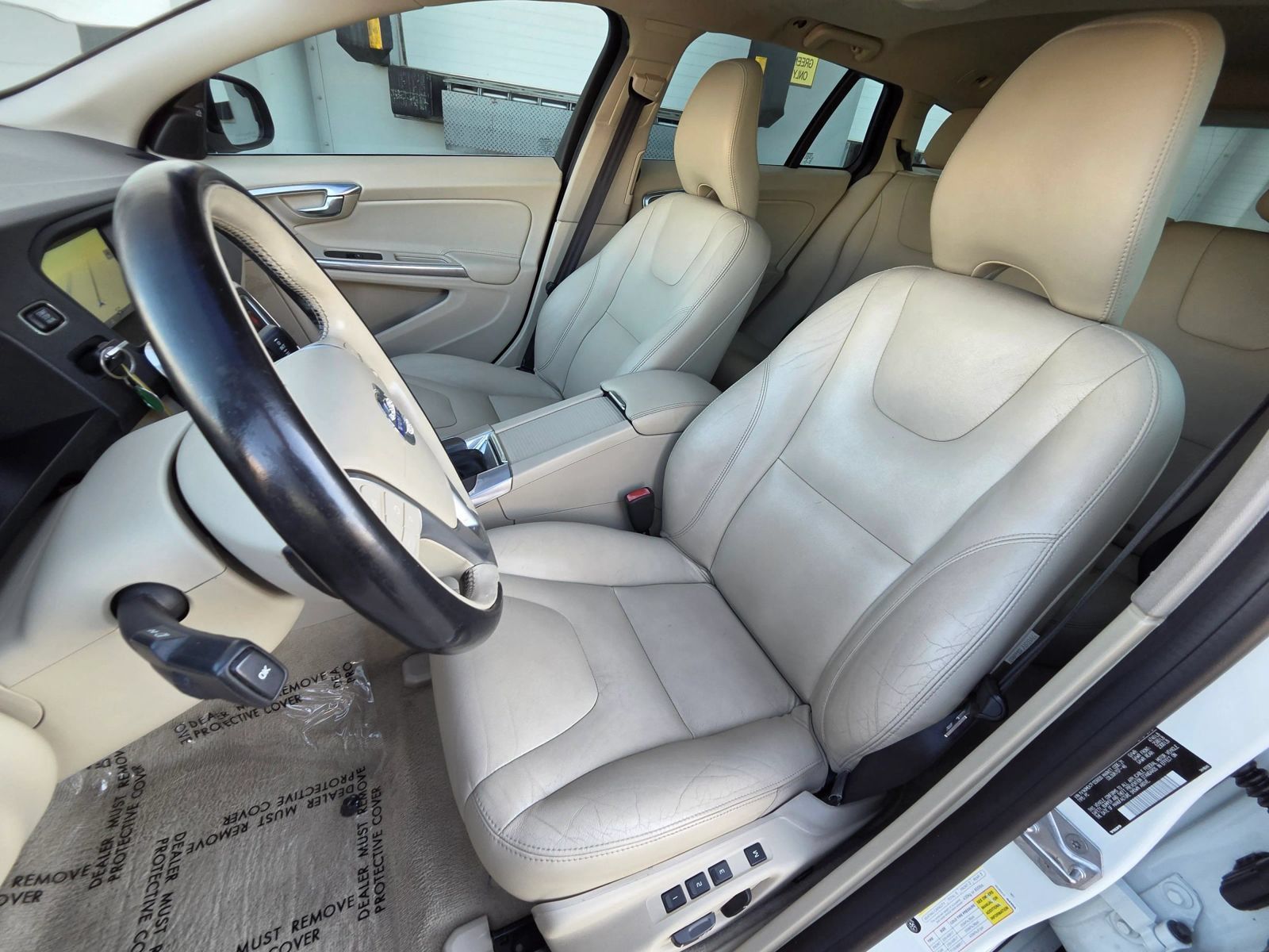 Used 2015 Volvo V60 T5 Premier FWD image 13