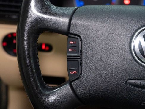 Used 2002 Volkswagen Passat GLX image 33