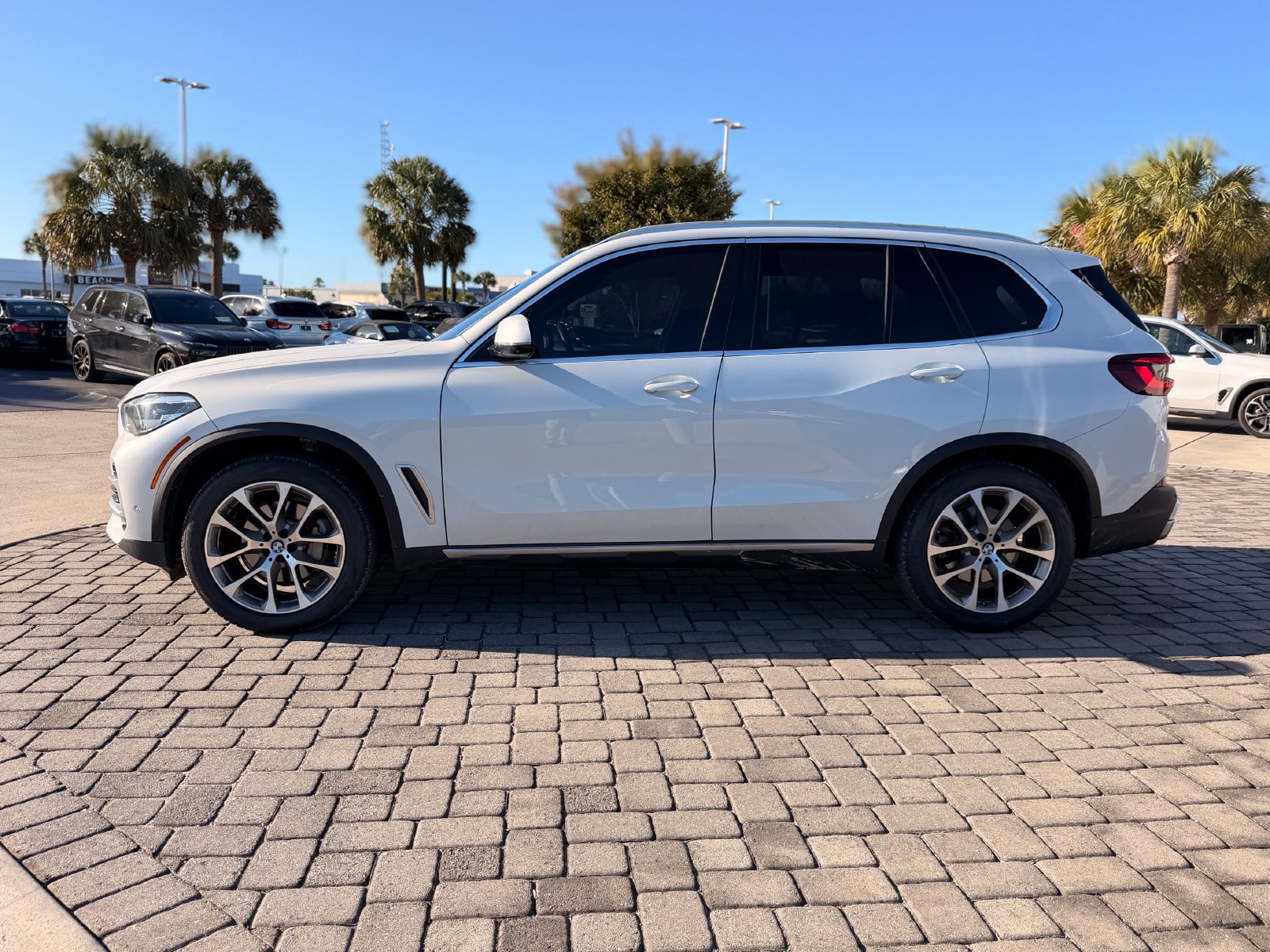 Used 2022 BMW X5 sDrive40i w/ Premium Package RWD image 12