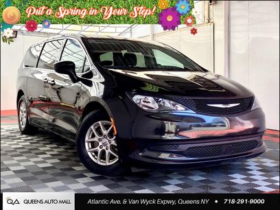 Used 2022 Chrysler Voyager LX