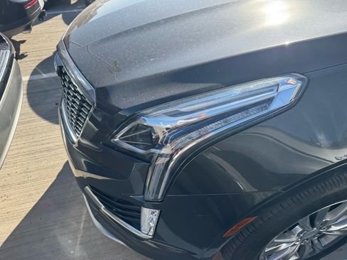 Used 2022 Cadillac XT5 Premium Luxury FWD image 6