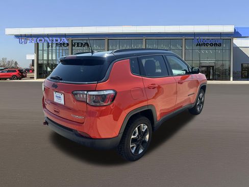 Used 2018 Jeep Compass Trailhawk w/ Cold Weather Group AWD/4WD image 4