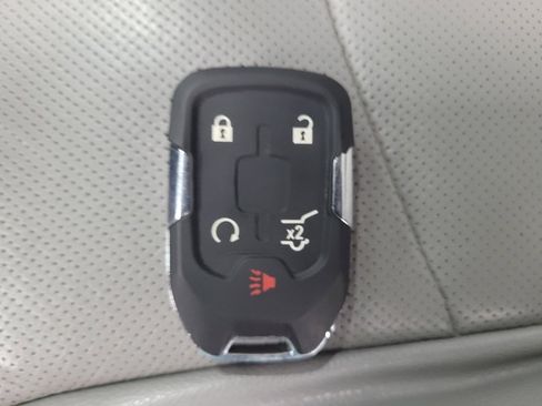 Used 2022 GMC Terrain SLT image 32