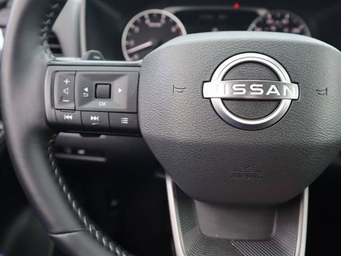 Certified 2025 Nissan Rogue SV AWD/4WD image 20