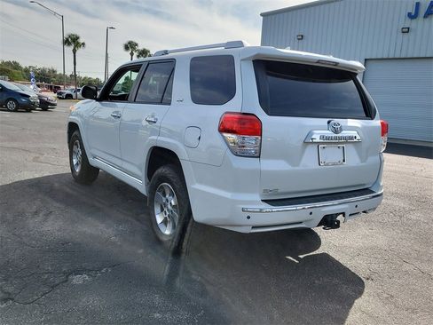 Used 2011 Toyota 4Runner SR5 image 3