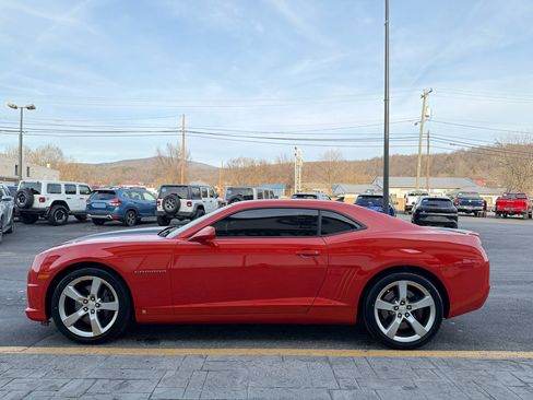 Used 2010 Chevrolet Camaro SS w/ RS Package image 5
