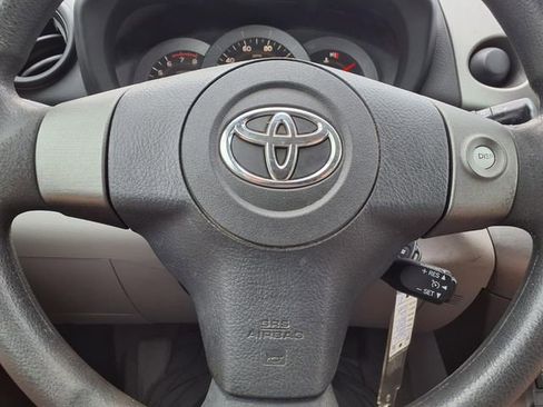 Used 2009 Toyota RAV4 2WD image 10
