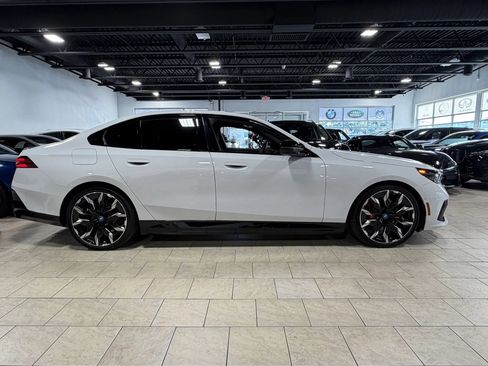 Used 2024 BMW i5 M60 w/ Premium Package AWD/4WD image 25
