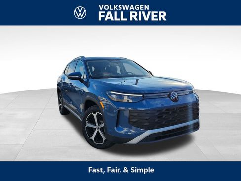 New 2026 Volkswagen Tiguan SE image 1