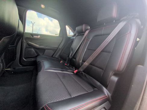 Used 2025 Ford Escape ST-Line AWD/4WD image 27