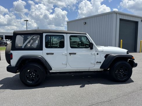 Used 2023 Jeep Wrangler Unlimited Sport AWD/4WD image 4