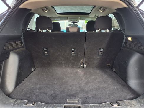 Used 2020 Ford Escape SE image 21