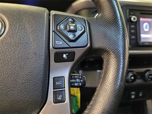 Used 2018 Toyota Tacoma SR5 image 23