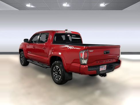 Used 2021 Toyota Tacoma TRD Sport RWD image 3