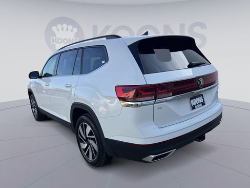 Used 2024 Volkswagen Atlas SE image 4