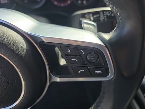 Used 2019 Porsche Cayenne S image 30