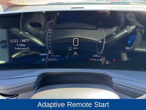 Used 2024 Cadillac XT4 Premium Luxury image 16