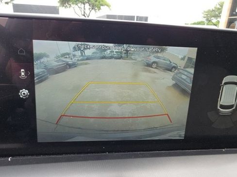 Used 2024 Kia Telluride S FWD image 12