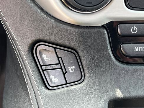 Used 2015 GMC Yukon XL SLT w/ Open Road Package image 30