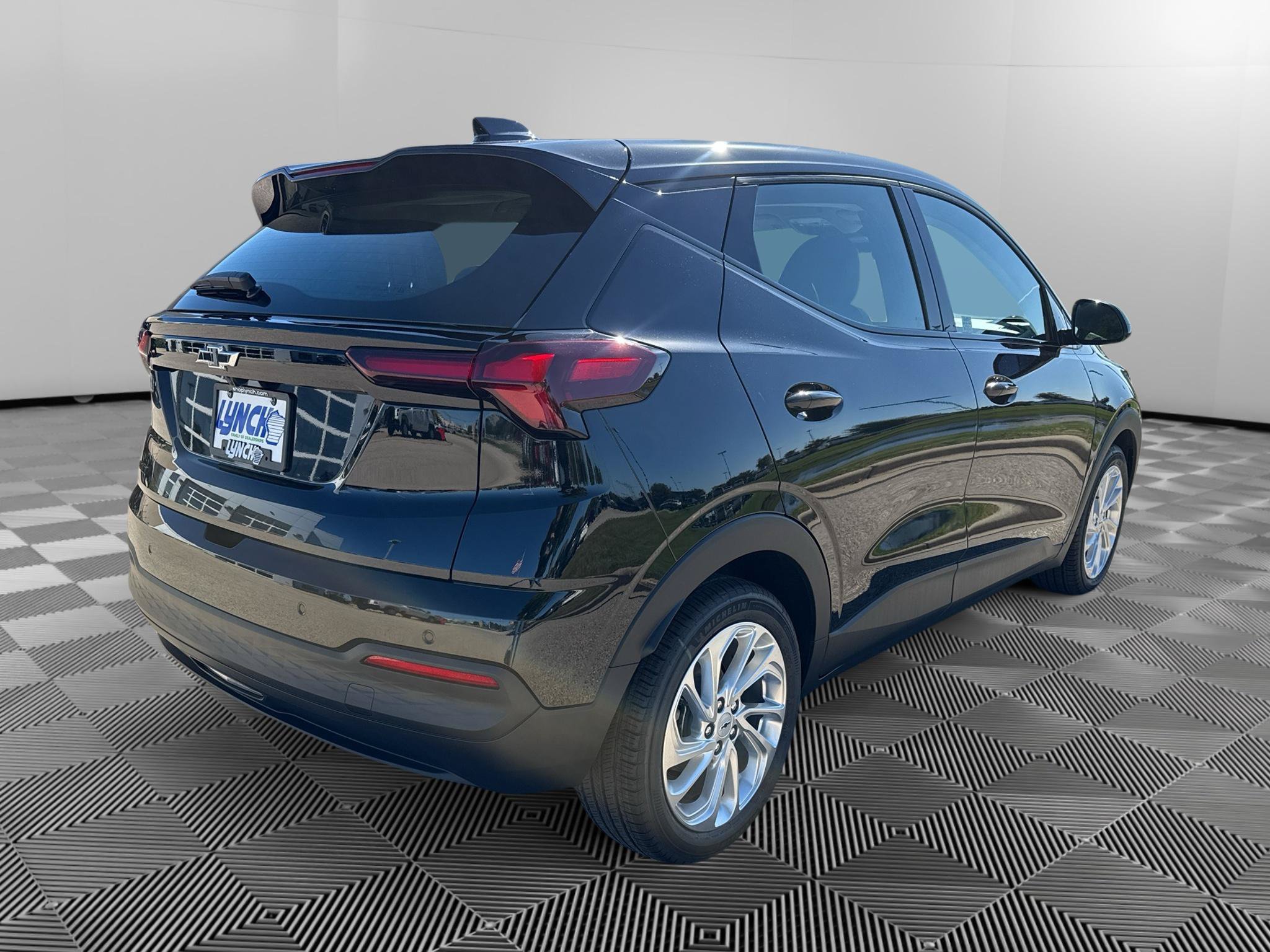 New 2027 Chevrolet Bolt LT w/ Comfort Package FWD image 4