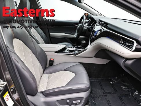 Used 2018 Toyota Camry XLE w/ Driver Assist Package FWD image 25