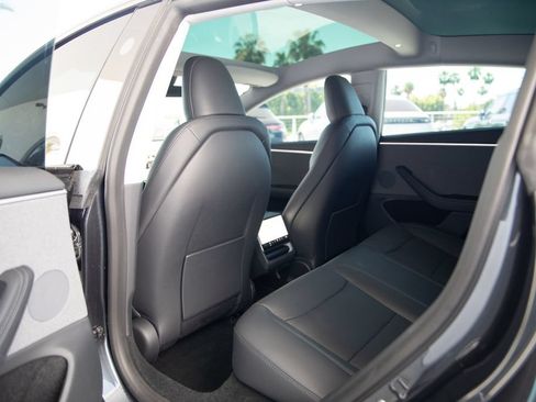 Used 2025 Tesla Model 3 Long Range RWD image 14
