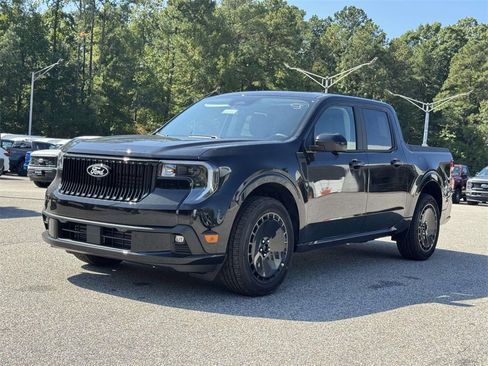 New 2025 Ford Maverick Lobo image 23