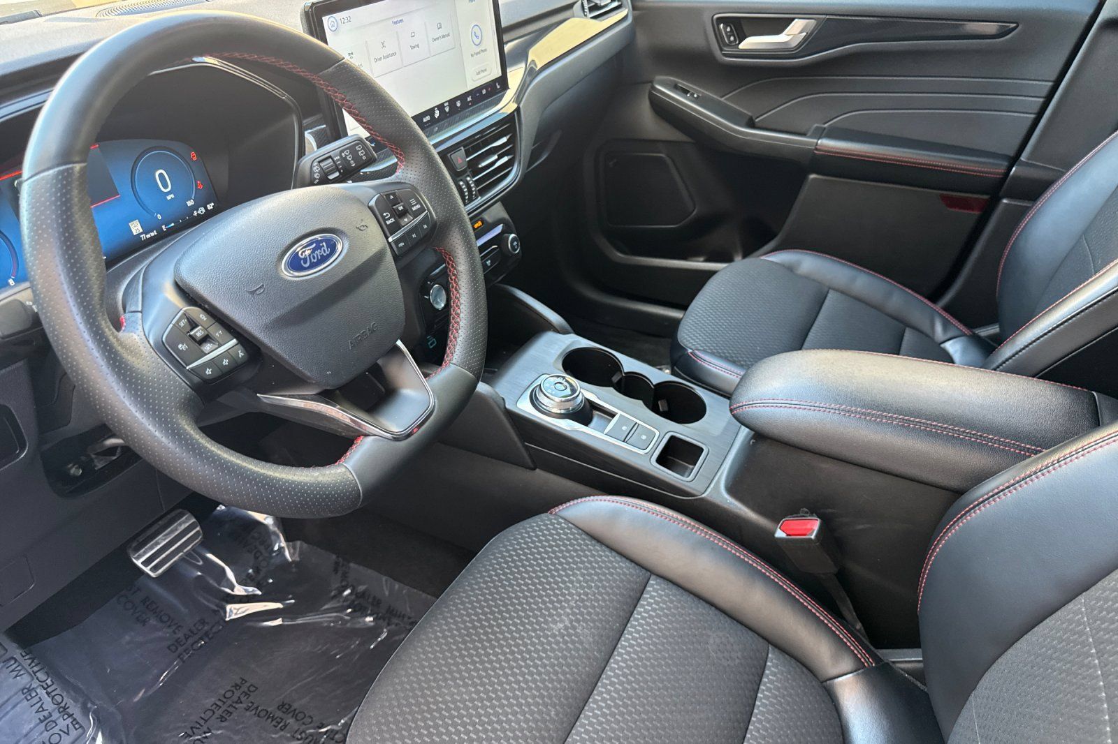 Used 2023 Ford Escape ST-Line Select w/ Tech Pack #2 AWD/4WD image 10