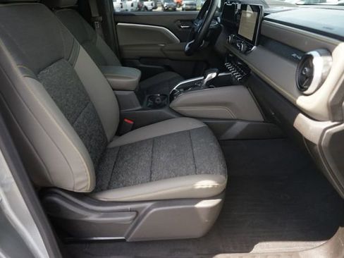 Used 2024 Chevrolet Colorado ZR2 w/ Safety Package AWD/4WD image 18