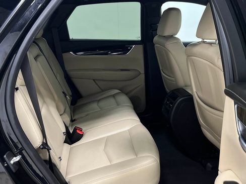 Used 2019 Cadillac XT5 FWD image 31