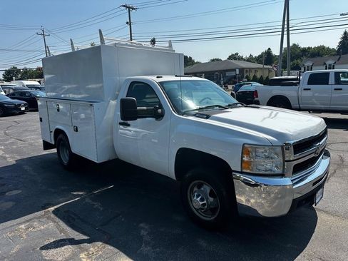 Used 2009 Chevrolet Silverado 3500 W/T RWD image 6