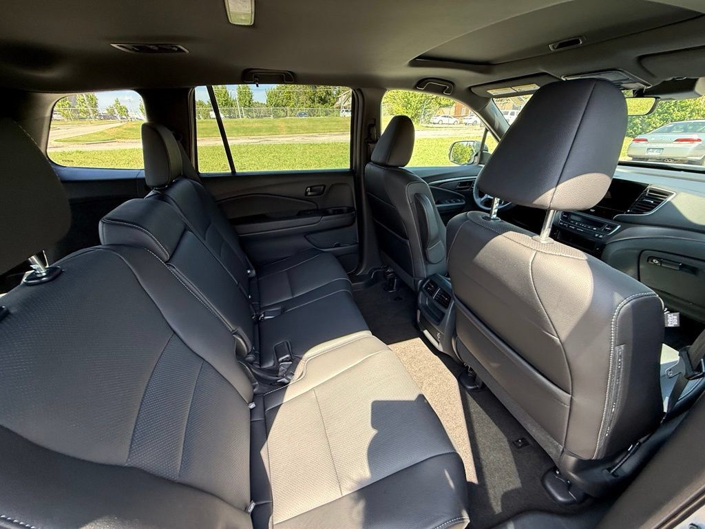 Used 2023 Honda Passport EX-L image 39