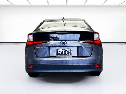 Used 2022 Toyota Prius L Eco image 5