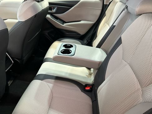 Used 2024 Subaru Forester Premium AWD/4WD image 5