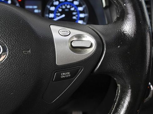 Used 2017 INFINITI QX70 AWD w/ Limited Package image 33