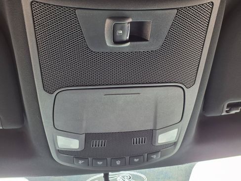 Used 2017 Ford F150 XLT w/ Equipment Group 302A Luxury AWD/4WD image 19