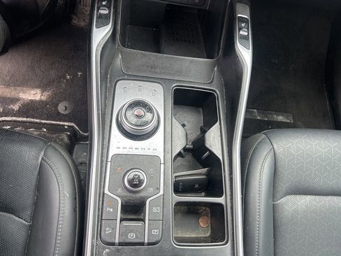 Certified 2024 Kia Sorento EX AWD/4WD image 14