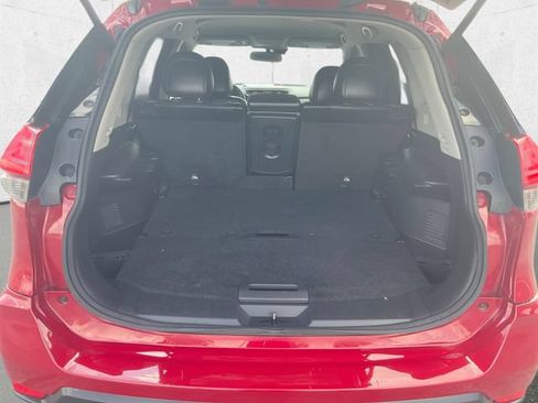Used 2017 Nissan Rogue SL FWD image 31