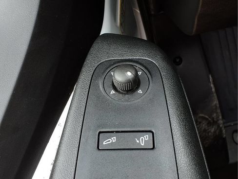 Used 2024 RAM ProMaster 2500 w/ Convenience Group FWD image 19