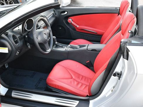 Used 2009 Mercedes-Benz SLK 300 image 50