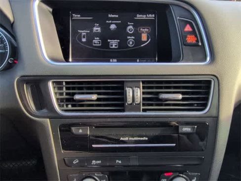 Used 2017 Audi Q5 2.0T Premium Plus w/ Technology Package image 30