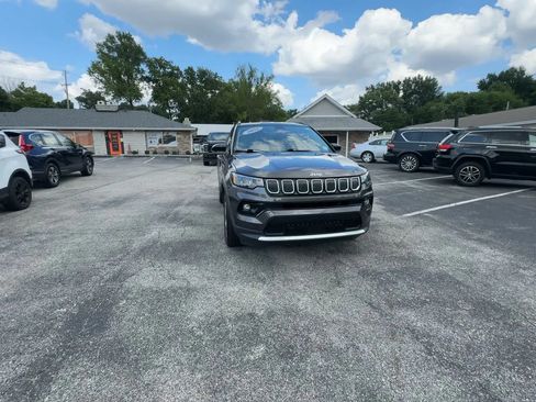 Used 2022 Jeep Compass Limited AWD/4WD image 6