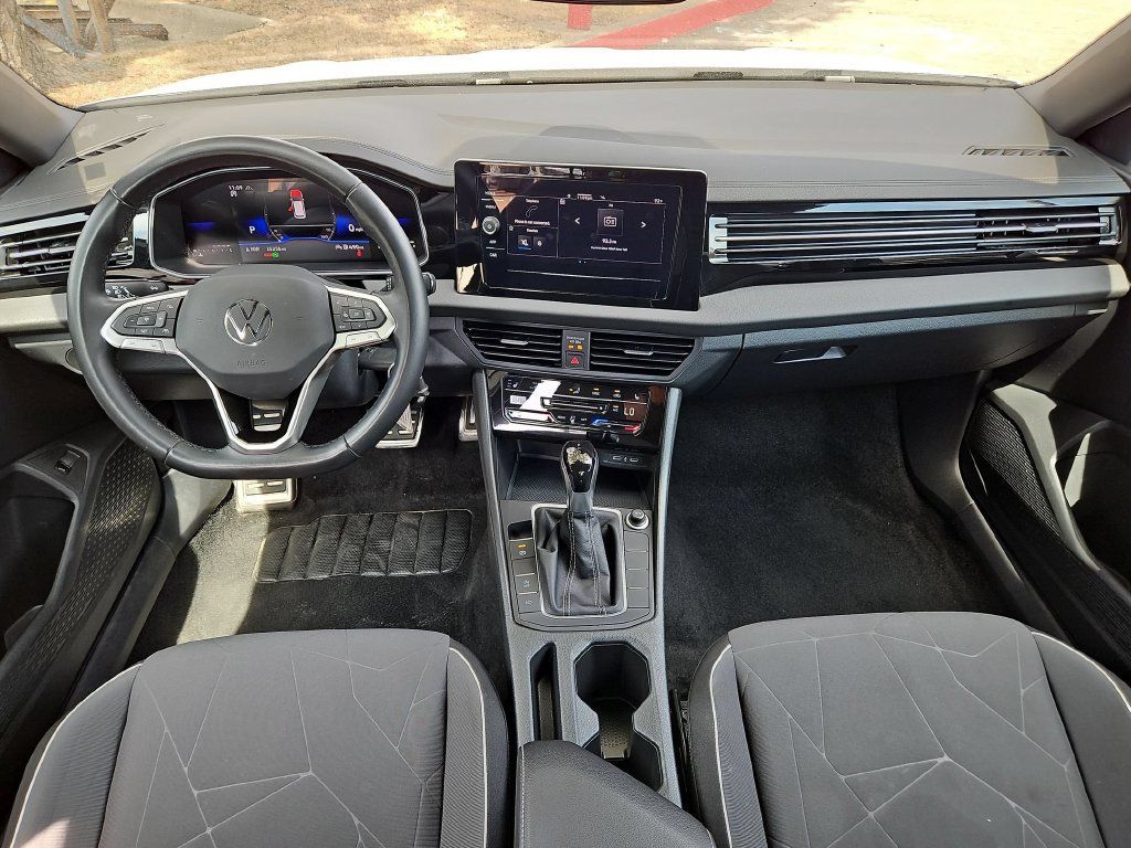 Used 2025 Volkswagen Jetta Sport FWD image 26