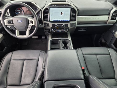 Used 2022 Ford F250 Lariat w/ Black Appearance Package AWD/4WD image 25