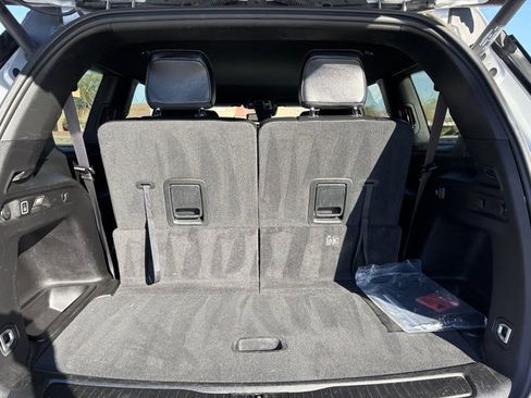 Used 2024 Jeep Grand Cherokee L Laredo image 23