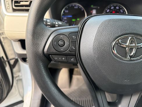 Used 2020 Toyota RAV4 XLE w/ Convenience Package AWD/4WD image 19